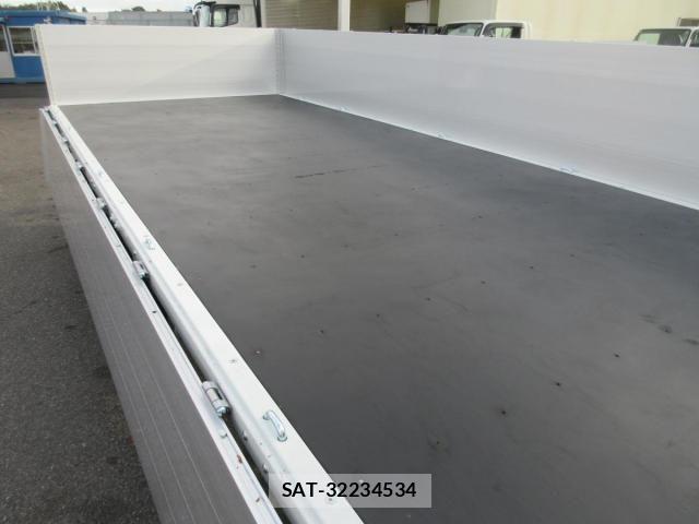 Mitsubishi CANTER 2025-11 3933387-23