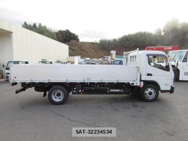 Mitsubishi CANTER 2025-11 3933387-5