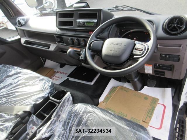 Mitsubishi CANTER 2025-11 3933387-8