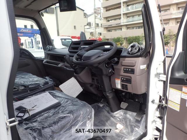 Mitsubishi CANTER 2025-11 3933367-14