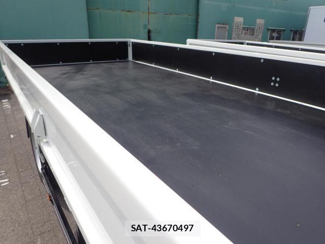 Mitsubishi CANTER 2025-11 3933367-5