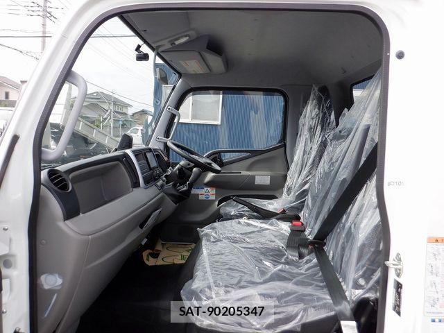 Mitsubishi CANTER 2024-04 4039345-14