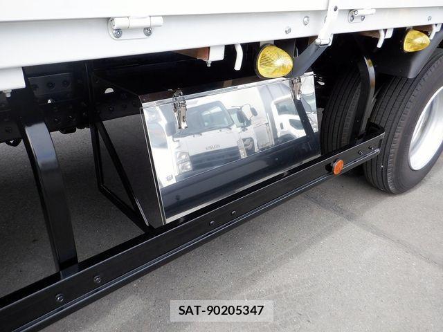 Mitsubishi CANTER 2024-04 4039345-23