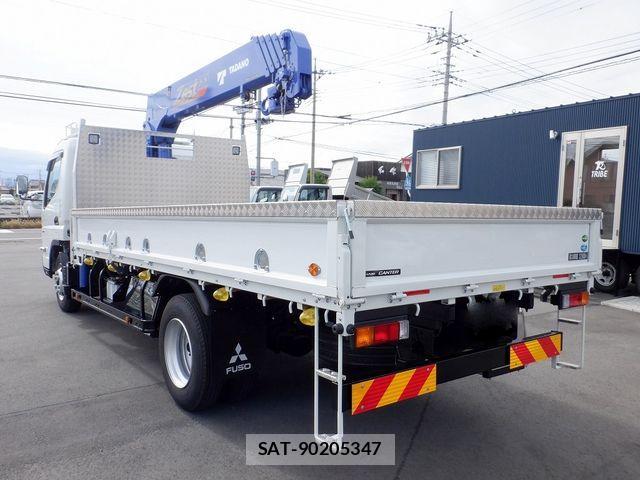 Mitsubishi CANTER 2024-04 4039345-4