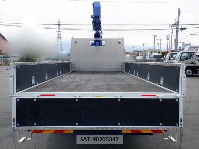 Mitsubishi CANTER 2024-04 4039345-5