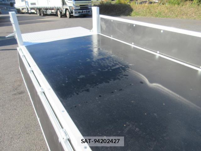 Mitsubishi CANTER 2025-11 4039360-25