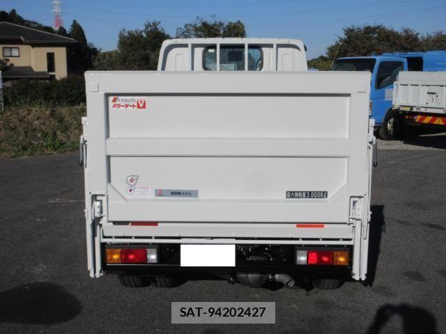 Mitsubishi CANTER 2025-11 4039360-4