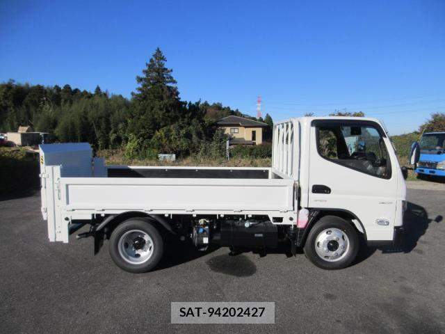 Mitsubishi CANTER 2025-11 4039360-5