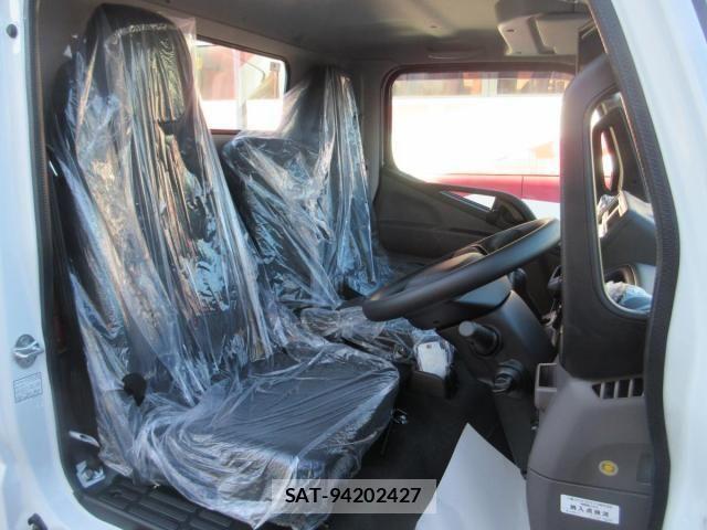 Mitsubishi CANTER 2025-11 4039360-6