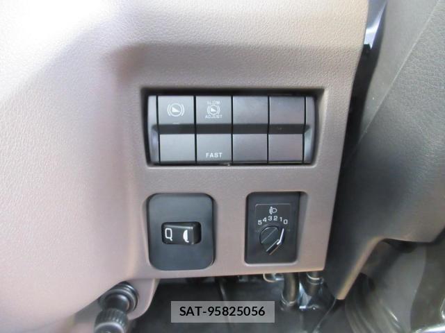 Mitsubishi CANTER 2025-11 4039374-14