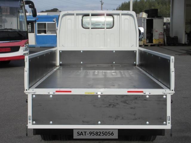 Mitsubishi CANTER 2025-11 4039374-22