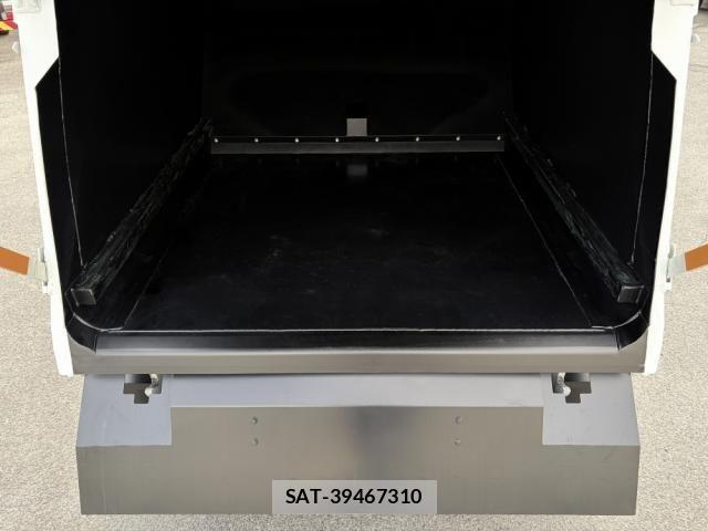 Mitsubishi CANTER 2025-05 4039343-18