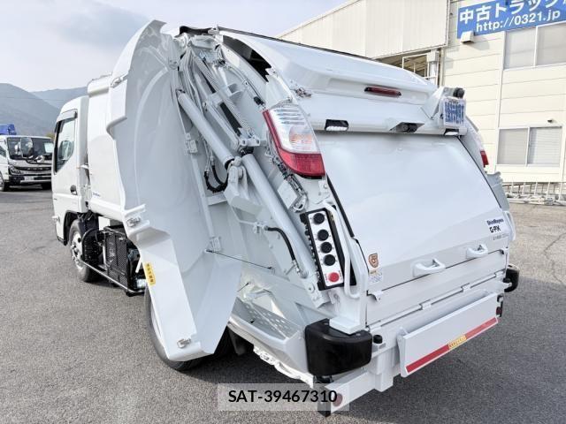 Mitsubishi CANTER 2025-05 4039343-25