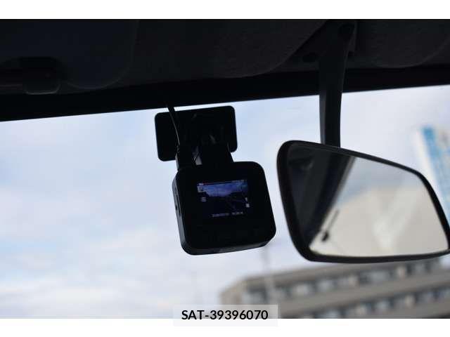 Mitsubishi CANTER 2013-11 4039400-12