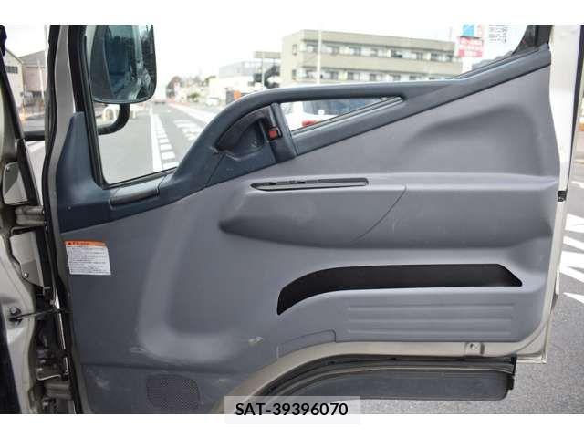 Mitsubishi CANTER 2013-11 4039400-8