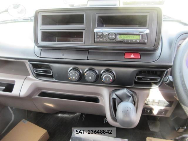 Mitsubishi CANTER 2025-11 4039366-12