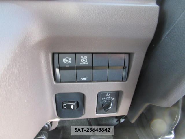 Mitsubishi CANTER 2025-11 4039366-14