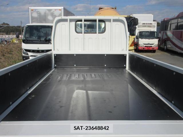 Mitsubishi CANTER 2025-11 4039366-24