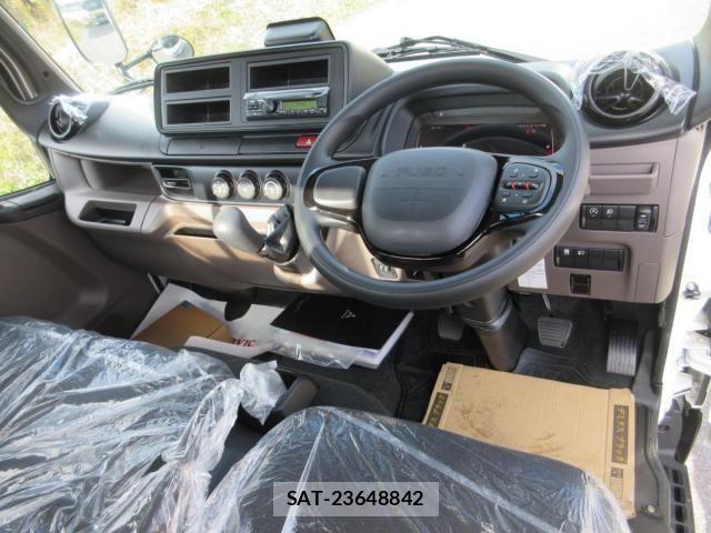 Mitsubishi CANTER 2025-11 4039366-8