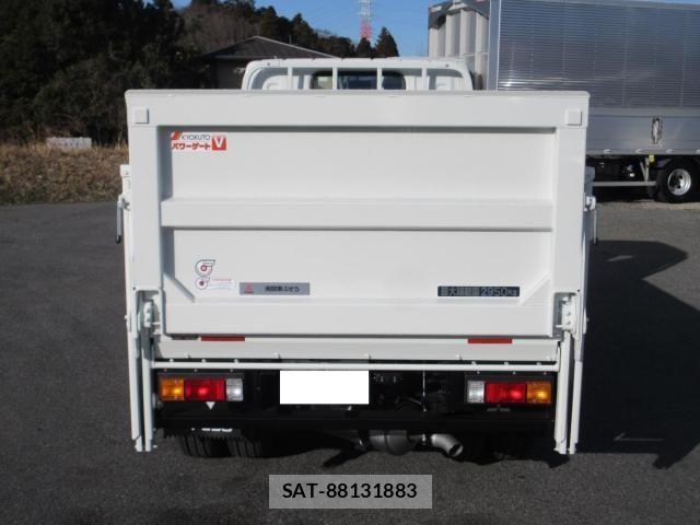 Mitsubishi CANTER 2025-11 4039363-4