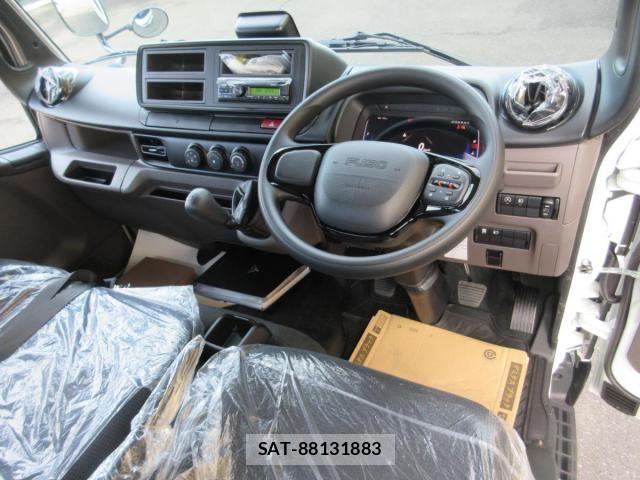 Mitsubishi CANTER 2025-11 4039363-8