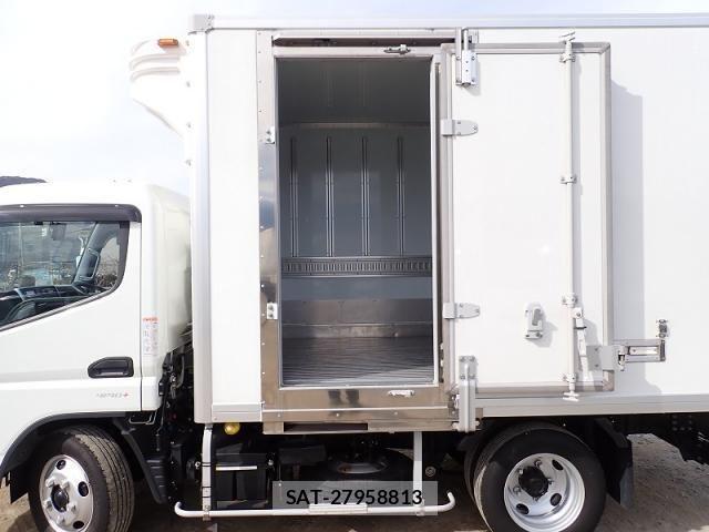Mitsubishi CANTER 2023-05 4108604-10