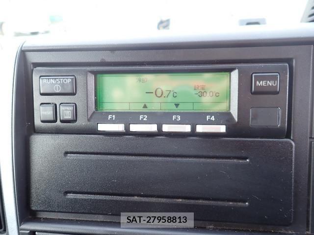 Mitsubishi CANTER 2023-05 4108604-16