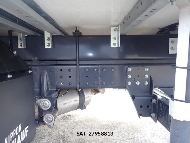 Mitsubishi CANTER 2023-05 4108604-21