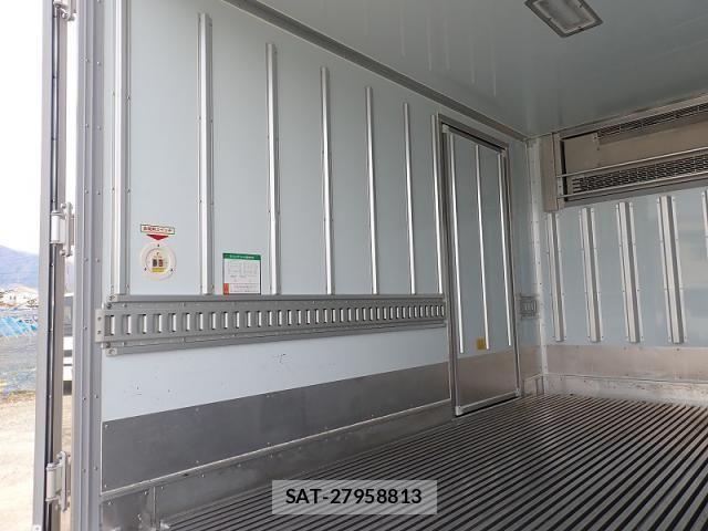 Mitsubishi CANTER 2023-05 4108604-8
