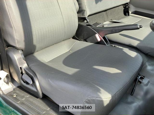 Mitsubishi CANTER 2017-08 4108634-16