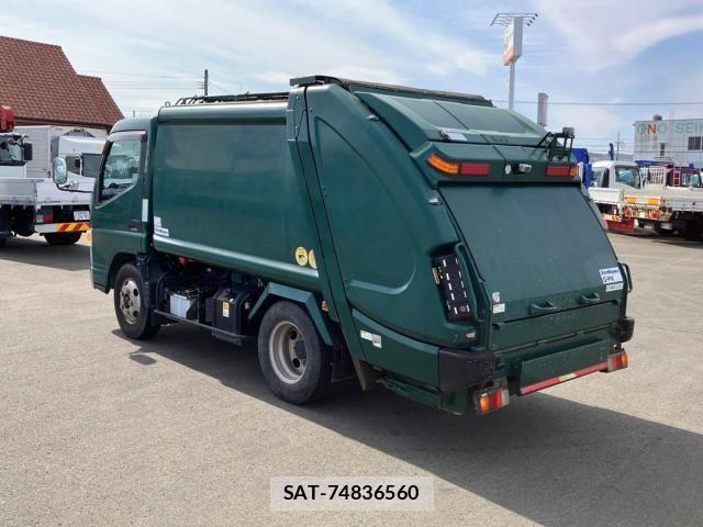 Mitsubishi CANTER 2017-08 4108634-3