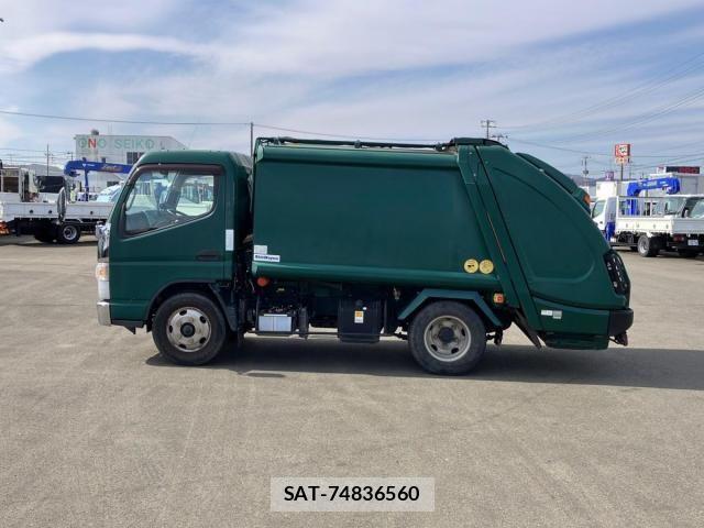 Mitsubishi CANTER 2017-08 4108634-4