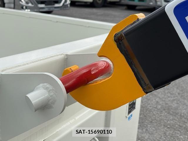 Mitsubishi CANTER 2025-05 4108586-13