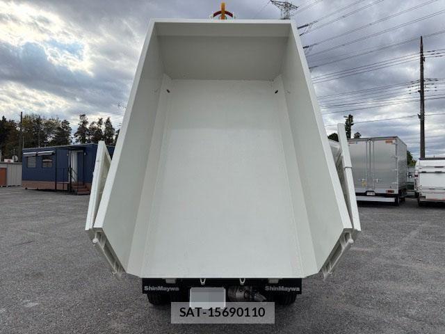 Mitsubishi CANTER 2025-05 4108586-7