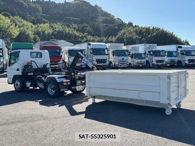 Mitsubishi CANTER 2025-07 4108590-11