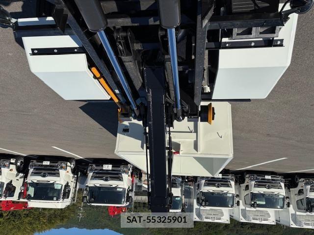 Mitsubishi CANTER 2025-07 4108590-12