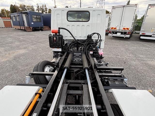 Mitsubishi CANTER 2025-07 4108590-18