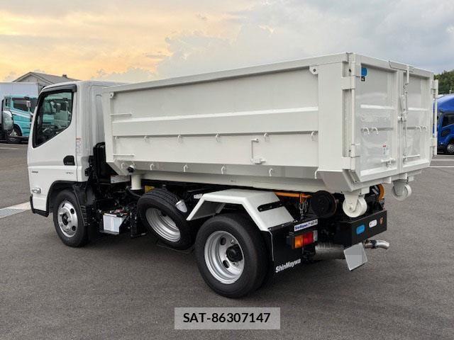 Mitsubishi CANTER 2025-06 4108589-1