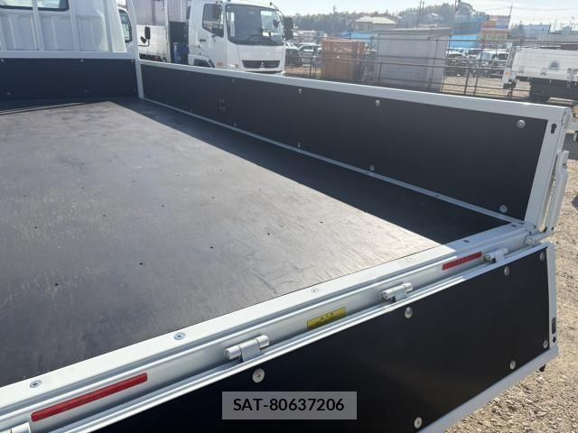 Mitsubishi CANTER 2024-09 4108599-10