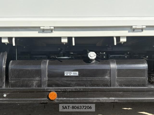 Mitsubishi CANTER 2024-09 4108599-15