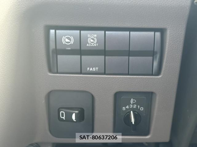 Mitsubishi CANTER 2024-09 4108599-19