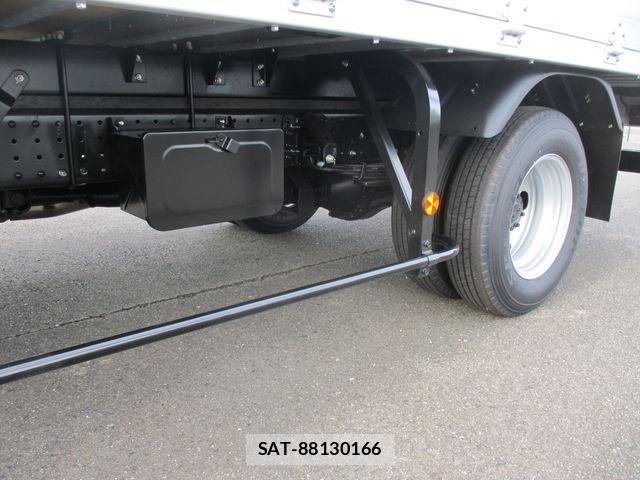 Mitsubishi CANTER 2024-10 4174878-15