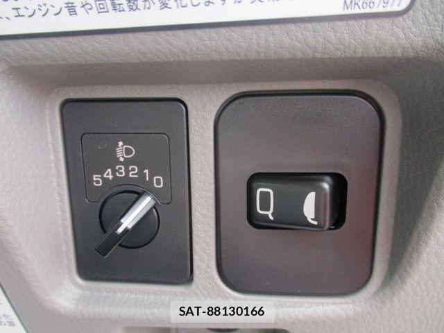 Mitsubishi CANTER 2024-10 4174878-21