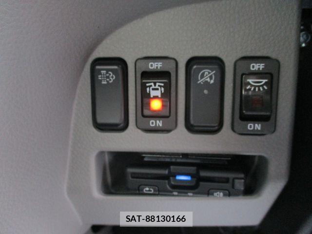 Mitsubishi CANTER 2024-10 4174878-23