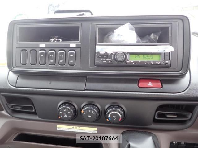 Mitsubishi CANTER 2025-10 4174875-9