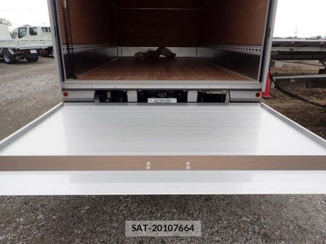Mitsubishi CANTER 2025-10 4174875-20
