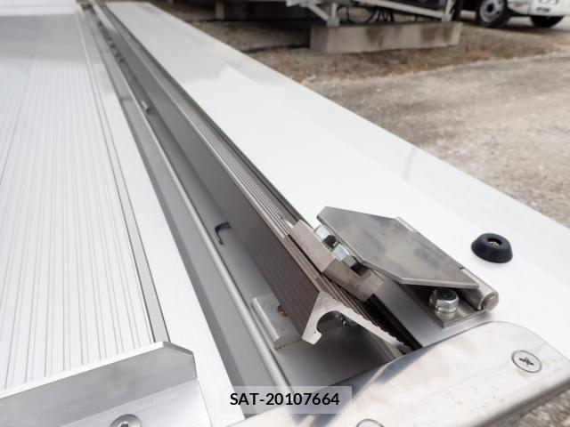 Mitsubishi CANTER 2025-10 4174875-21