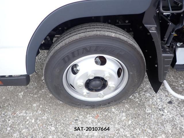 Mitsubishi CANTER 2025-10 4174875-23