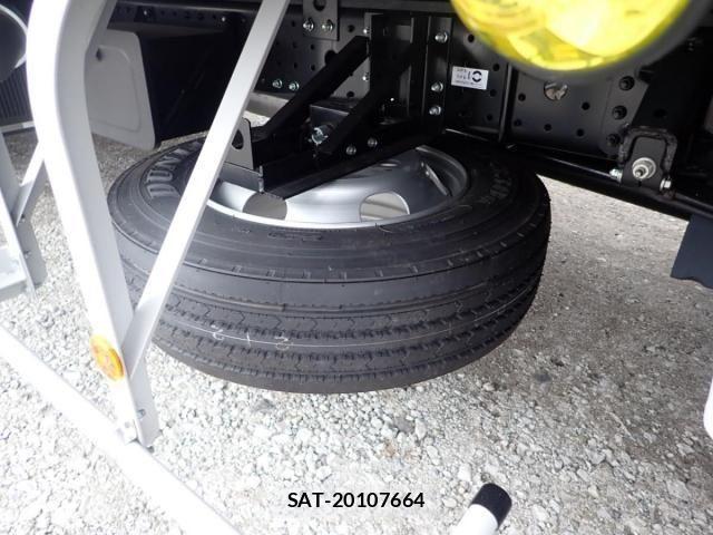 Mitsubishi CANTER 2025-10 4174875-6