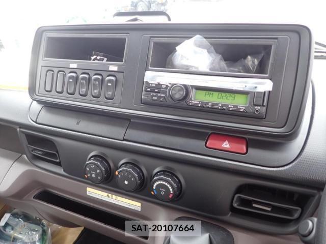 Mitsubishi CANTER 2025-10 4174875-8